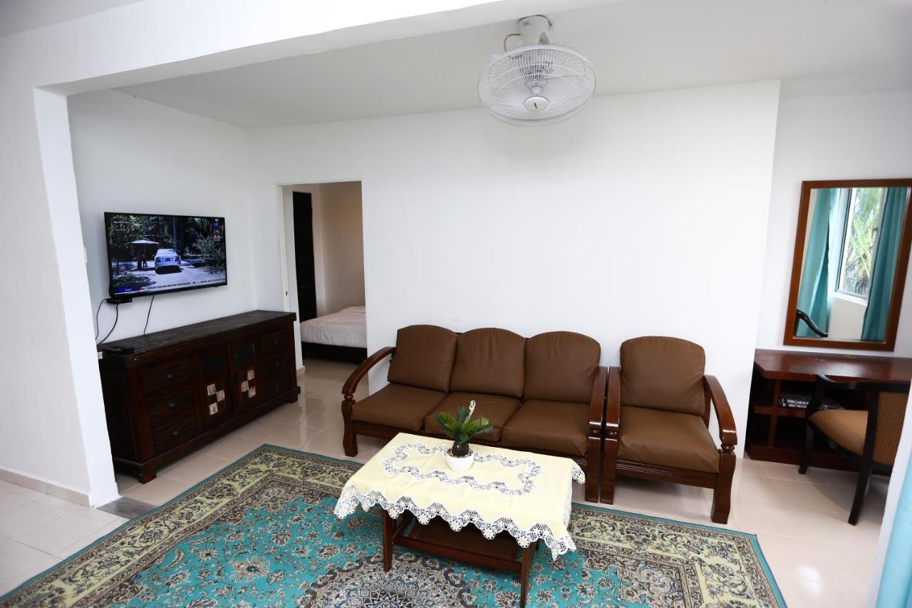 Pondok Muara Chalet Pantai Cenang  Exterior photo