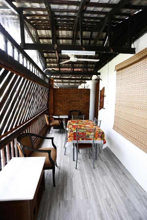 Pondok Muara Chalet Pantai Cenang  Exterior photo
