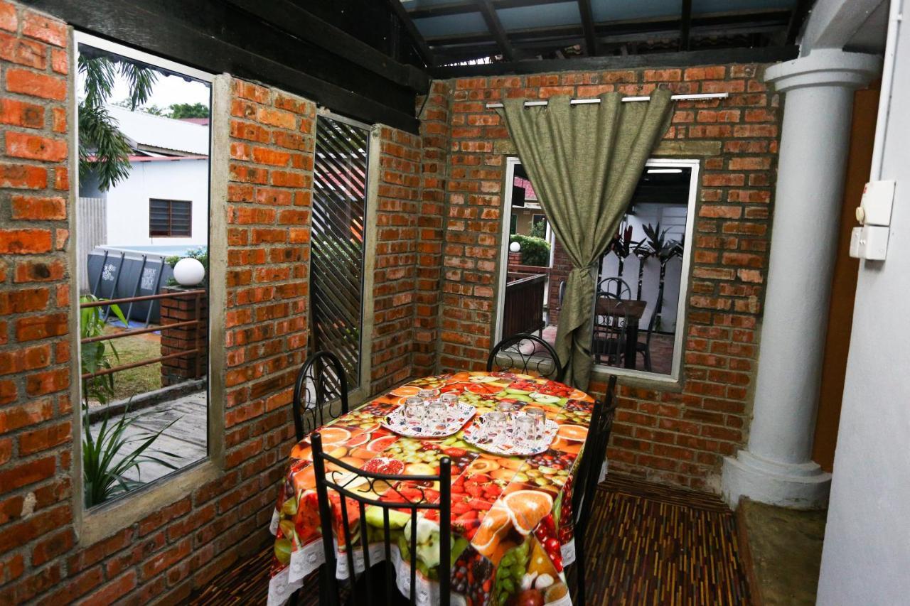 Pondok Muara Chalet Pantai Cenang  Exterior photo