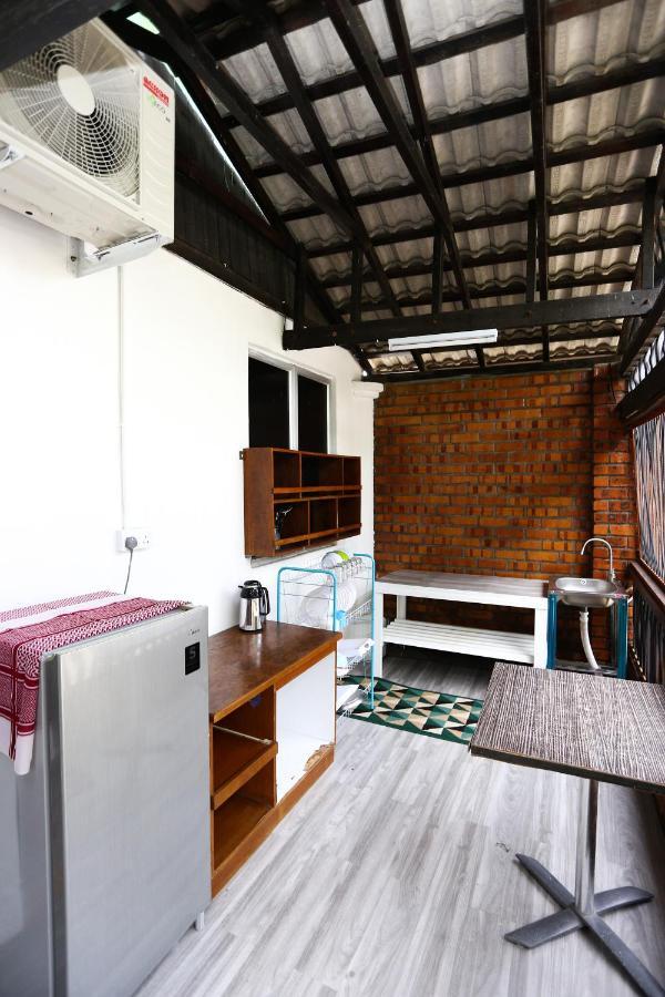 Pondok Muara Chalet Pantai Cenang  Exterior photo
