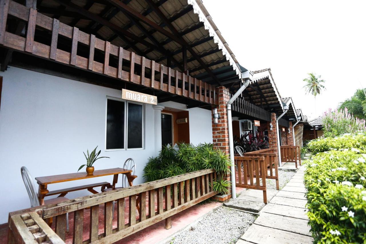 Pondok Muara Chalet Pantai Cenang  Exterior photo